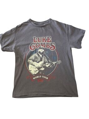 2023 Luke Combs Women’s Concert T-Shirt - World Tour Size Medium